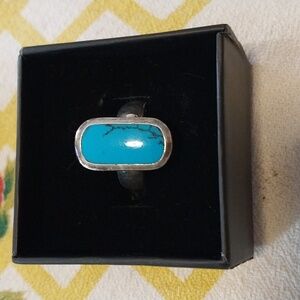 Heavy vintage turquoise and silver size 6 1\2
